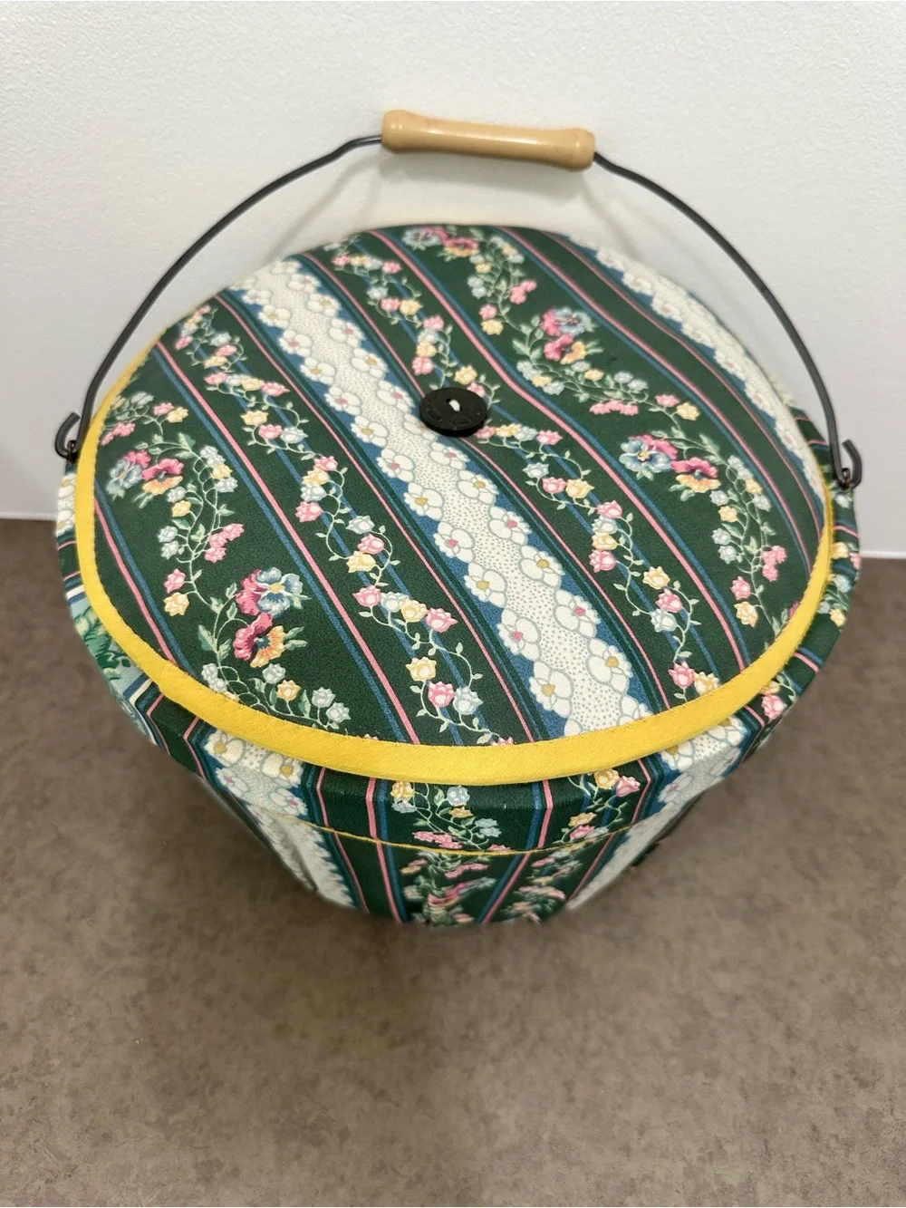 Vintage Floral Striped Fabric Padded Sewing Basket & Supplies Handle Lid 12” dia
